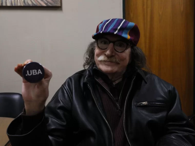 Cerca de la Revolución: La UBA otorgó el Honoris Causa a Charly García