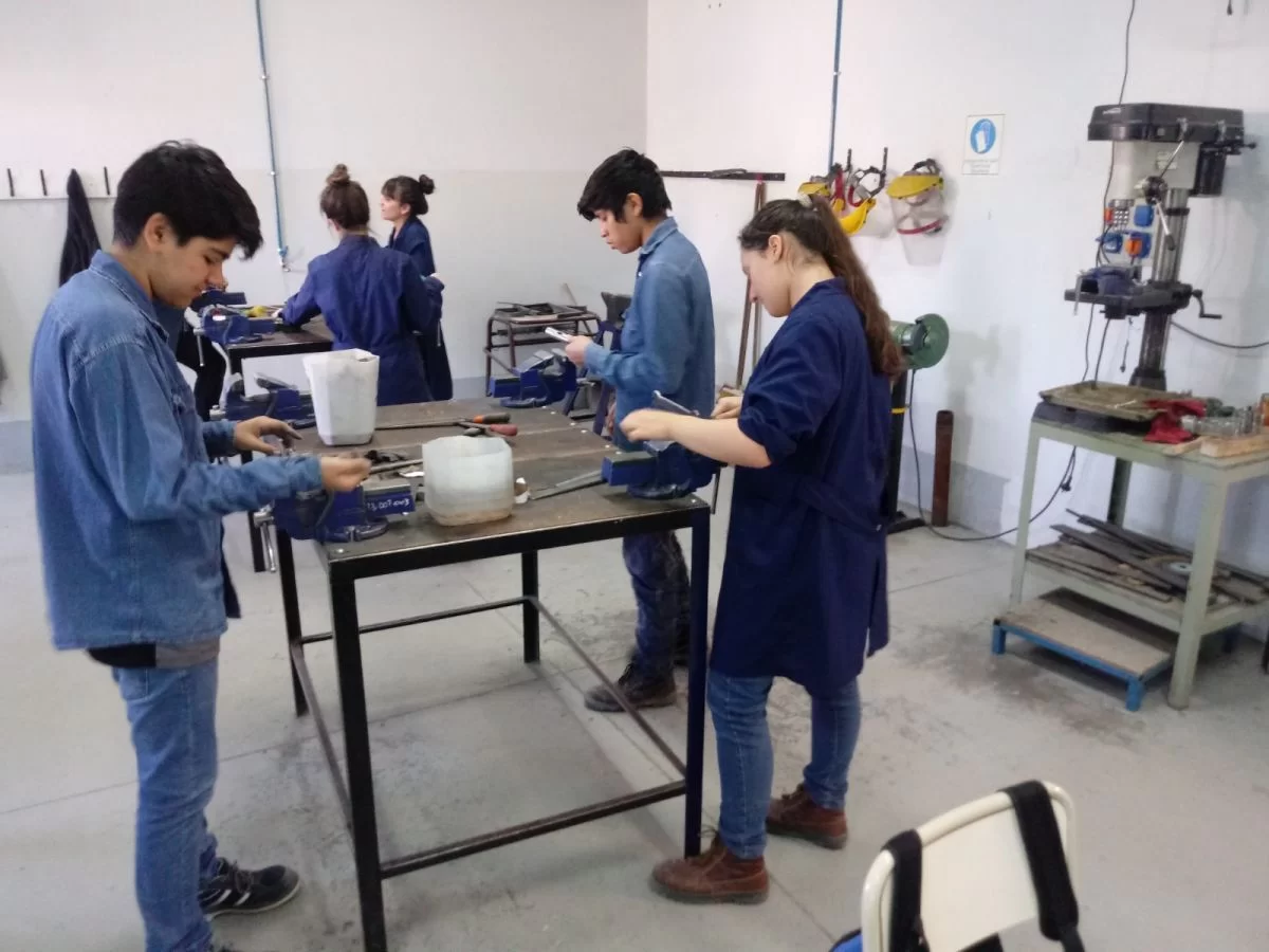 Corrientes asegura que financiará la Educación Técnica pese al recorte nacional