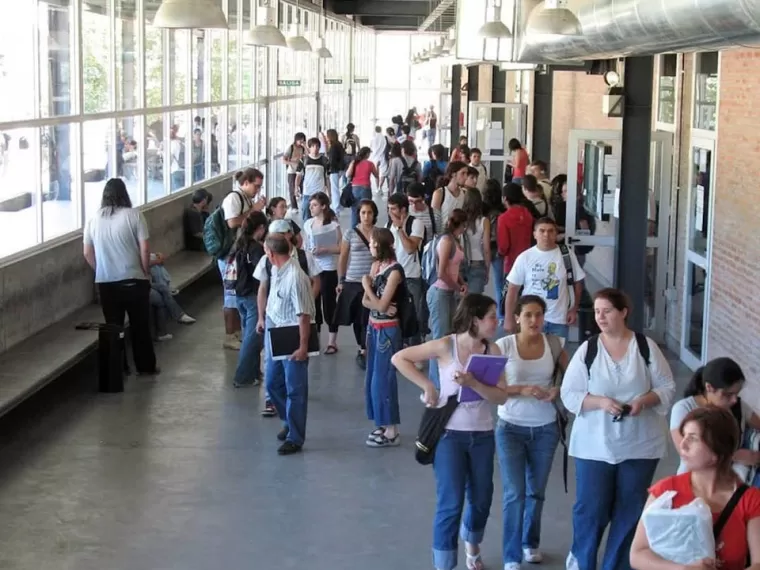 La educación superior construyó el acceso, pero está en deuda con cuidar las trayectorias
