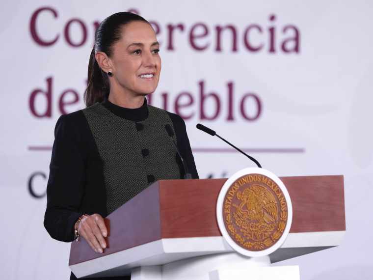 El gobierno de México propone un debate nacional sobre el uso de pantallas en la escuela