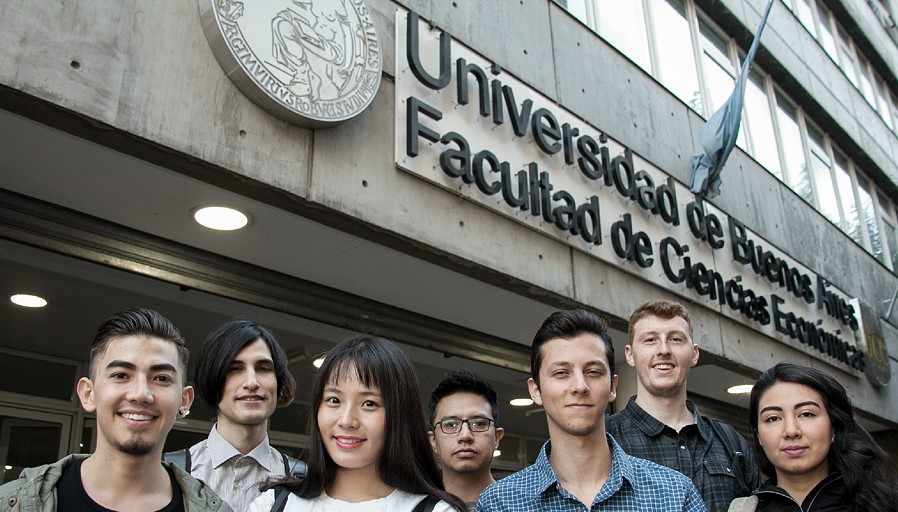 Cuáles son las cifras oficiales sobre estudiantes extranjeros en la Universidad