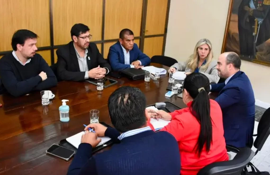 El proyecto prevé trabajar en los niveles Primario y Secundario. Foto: Senado de Salta.